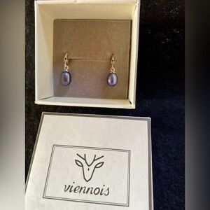 💥Viennois Silver Lever Back Black Pearl Dangle Earrings💥 NIB